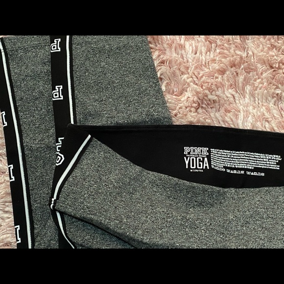 VS Pink leggings - Picture 3 of 3